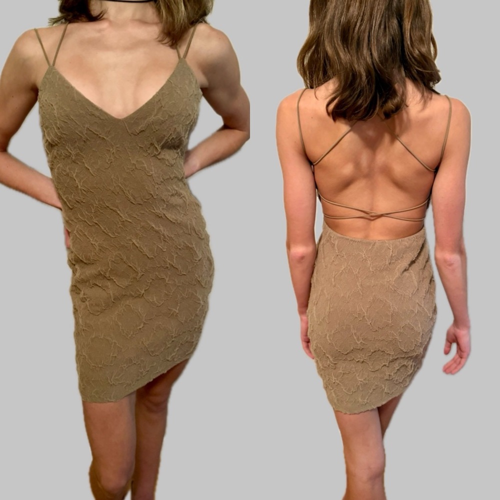 Windsor V-Neck Strappy Embossed Bodycon Criss Cross Mini Dress Size S